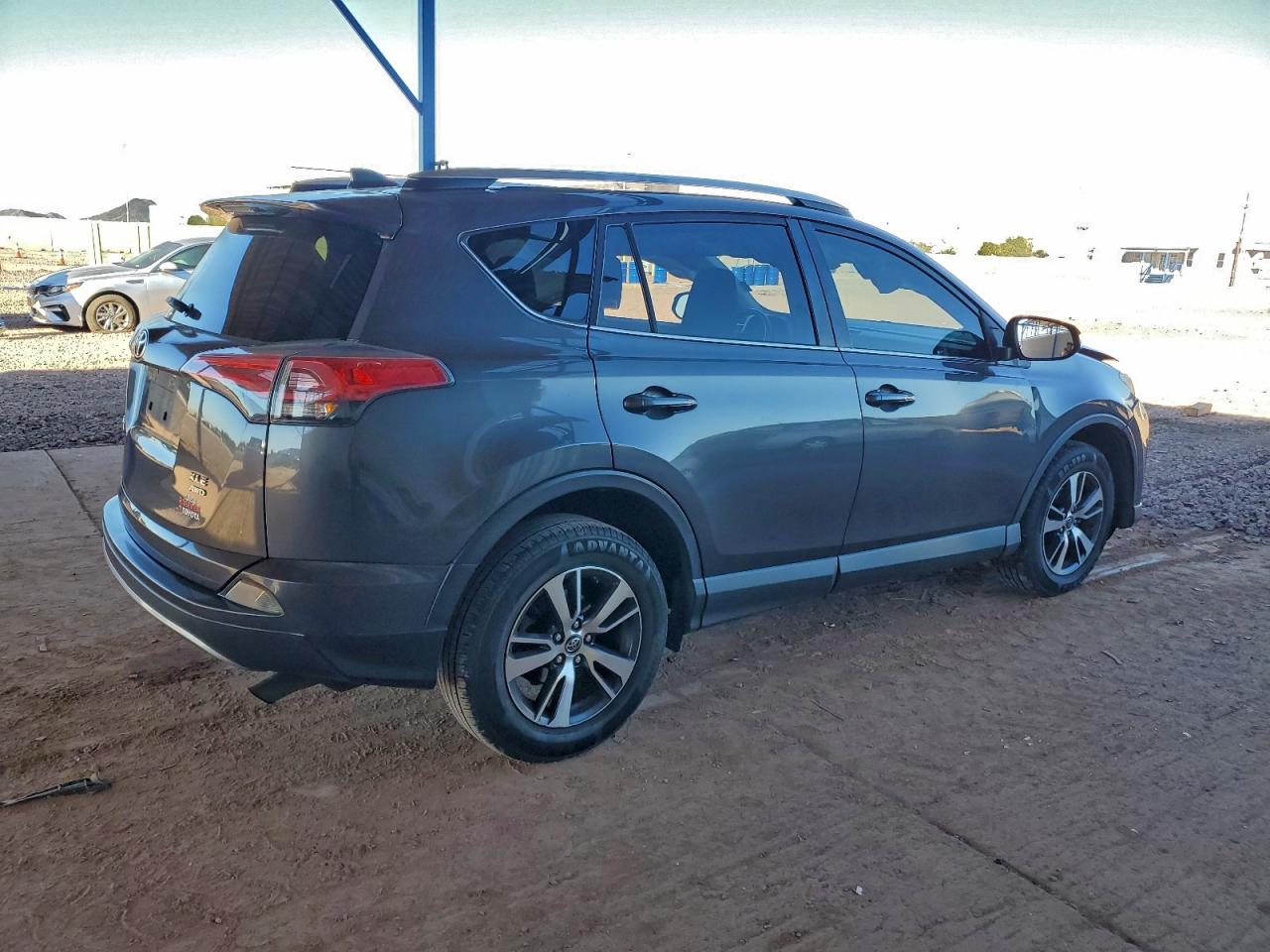 2018 TOYOTA RAV4 ADVENTURE photo 3