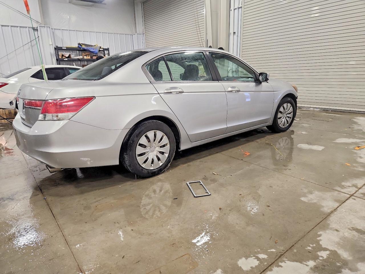 2012 HONDA ACCORD LX photo 3