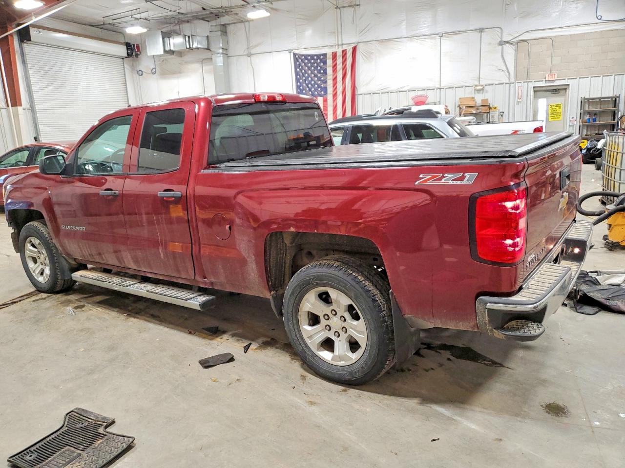 2014 CHEVROLET SILVERADO K1500 LT photo 2