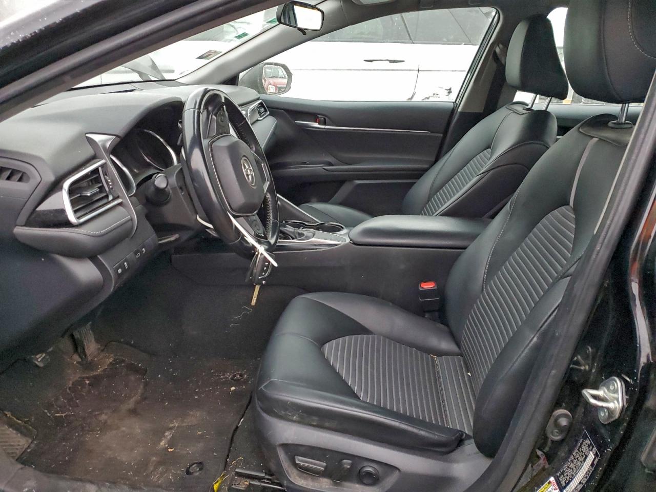 2018 TOYOTA CAMRY L photo 7