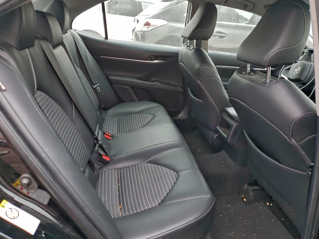 2018 TOYOTA CAMRY L photo 10