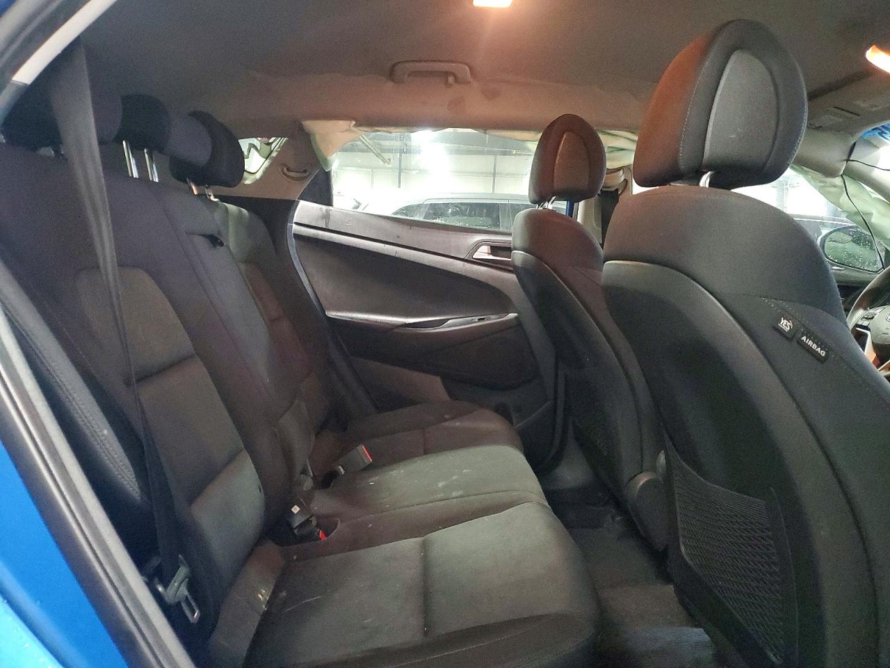 2017 HYUNDAI TUCSON SE photo 11
