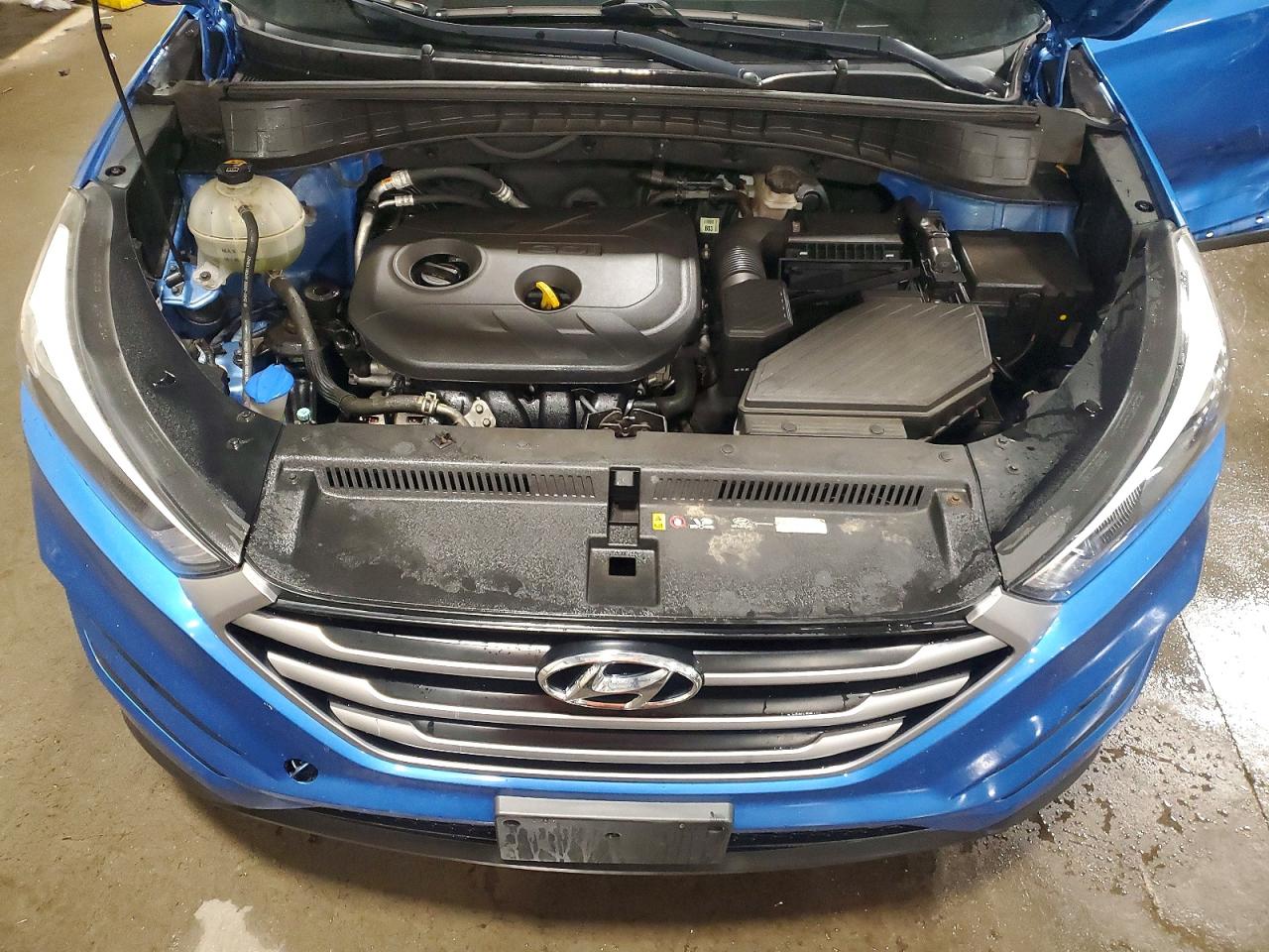 2017 HYUNDAI TUCSON SE photo 12