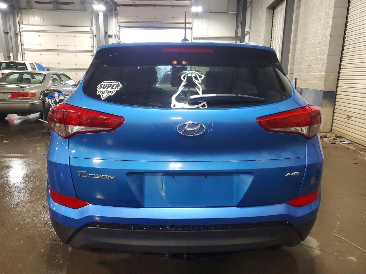 2017 HYUNDAI TUCSON SE photo 6
