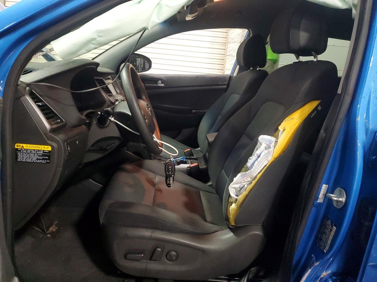 2017 HYUNDAI TUCSON SE photo 7