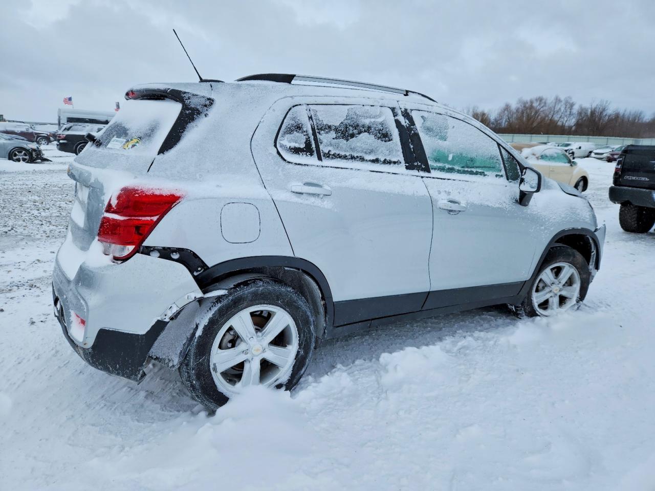 2022 CHEVROLET TRAX 1LT photo 3