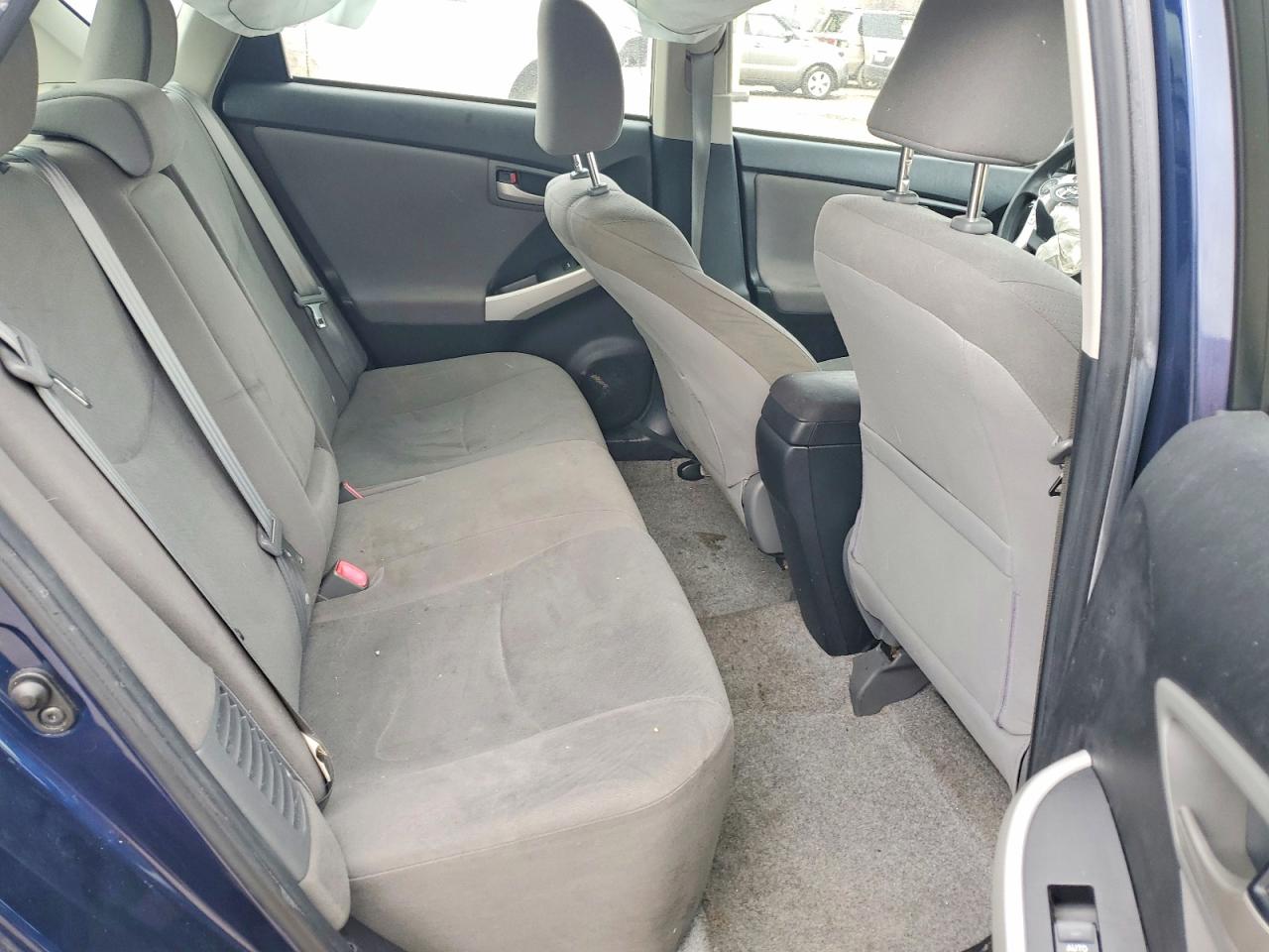 2013 TOYOTA PRIUS photo 10