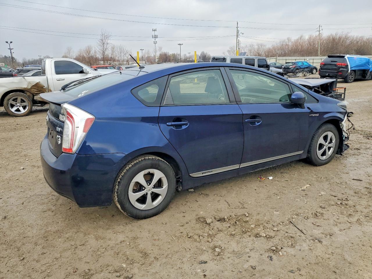 2013 TOYOTA PRIUS photo 3