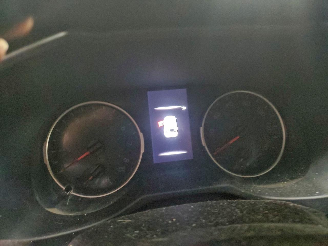 2022 TOYOTA RAV4 XLE photo 9
