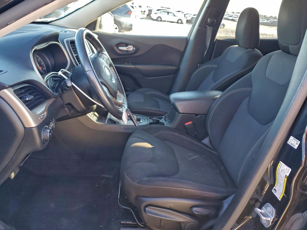2015 JEEP CHEROKEE LATITUDE photo 7
