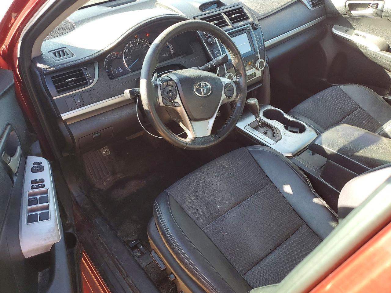 2013 TOYOTA CAMRY L photo 8