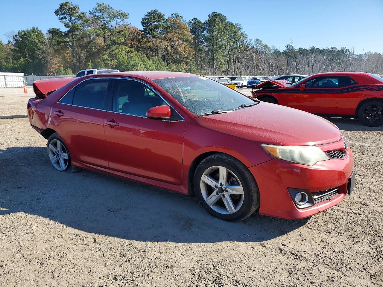 2013 TOYOTA CAMRY L photo 4