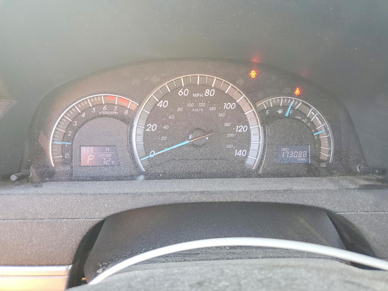 2013 TOYOTA CAMRY L photo 9