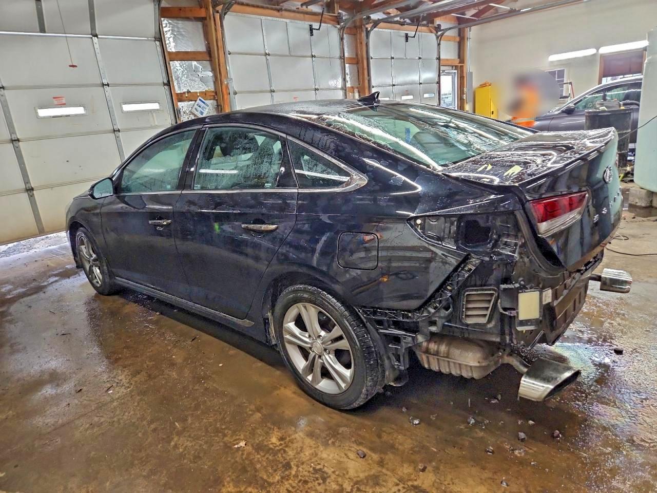 2018 HYUNDAI SONATA SPORT photo 2