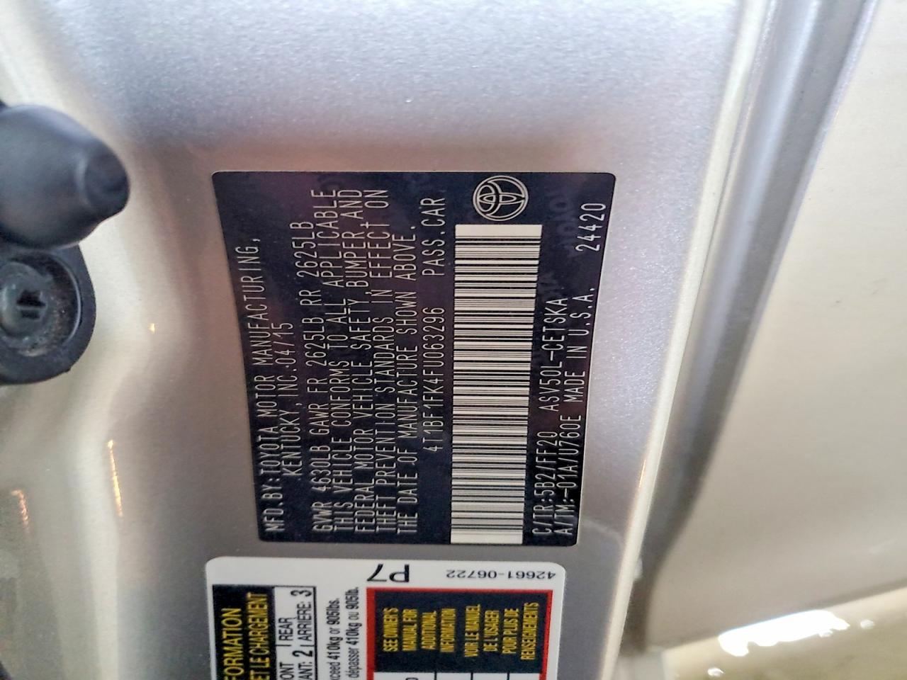 2015 TOYOTA CAMRY LE photo 13