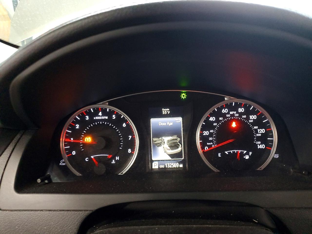 2015 TOYOTA CAMRY LE photo 9