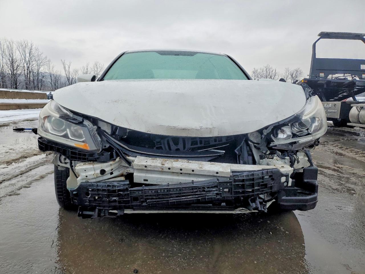 2017 HONDA ACCORD LX photo 5