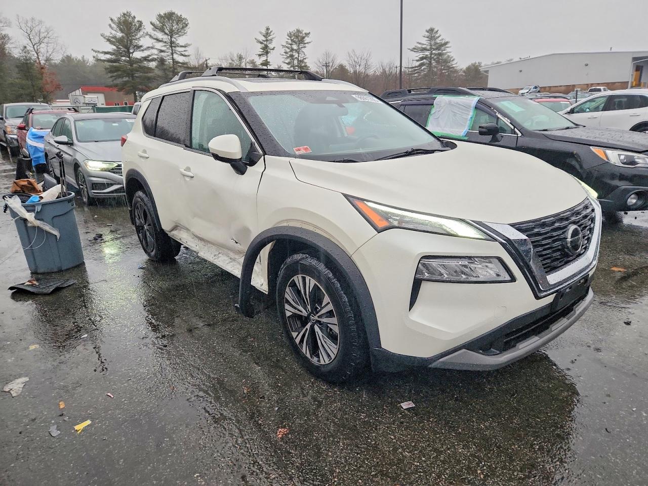 2021 NISSAN ROGUE SV photo 4