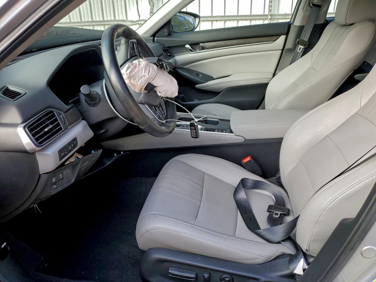2020 HONDA ACCORD TOURING photo 13