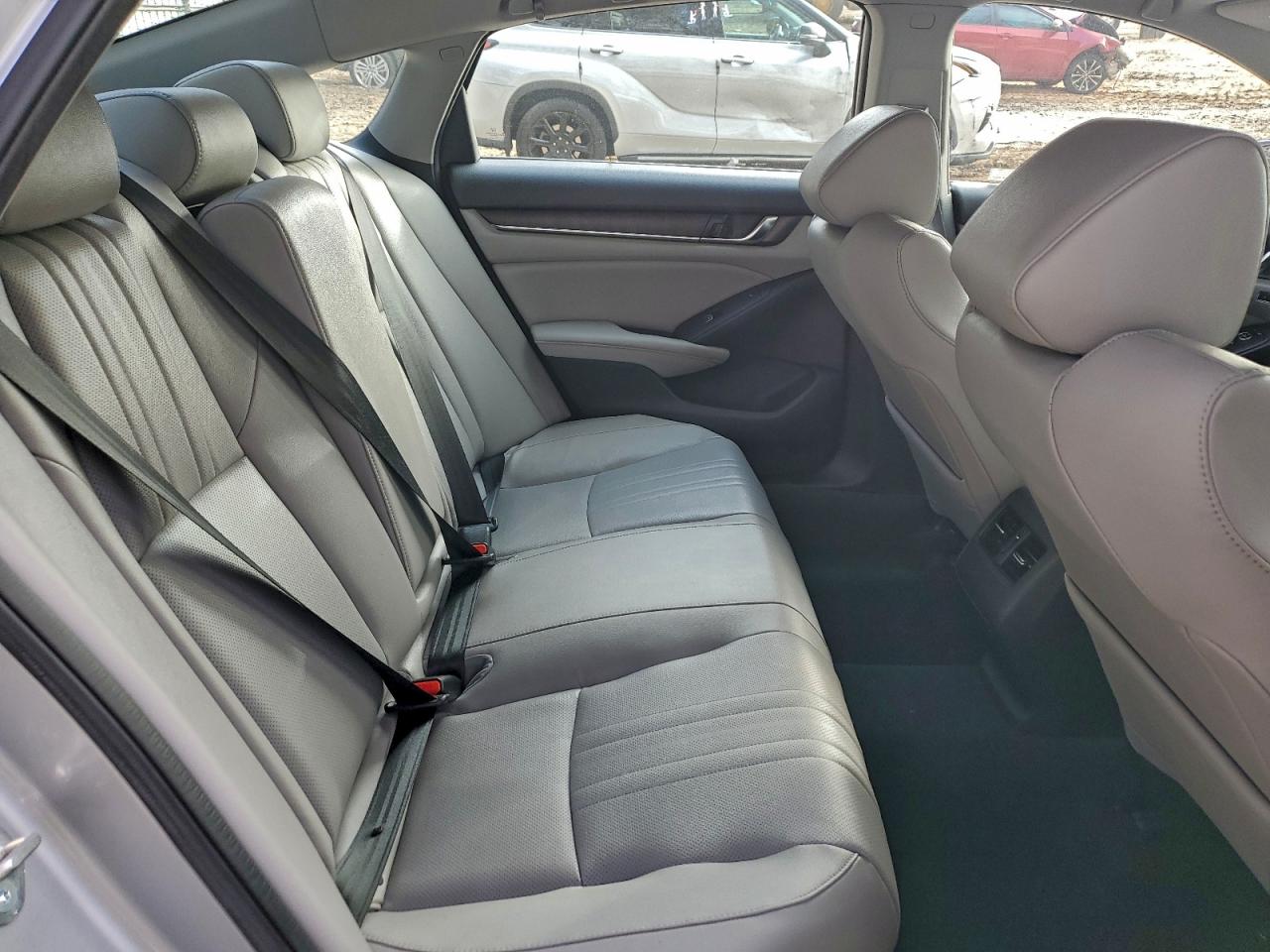2020 HONDA ACCORD TOURING photo 19