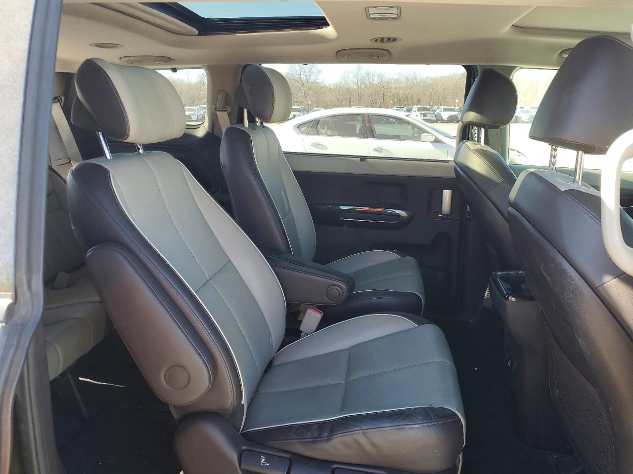 2016 KIA SEDONA SXL photo 11