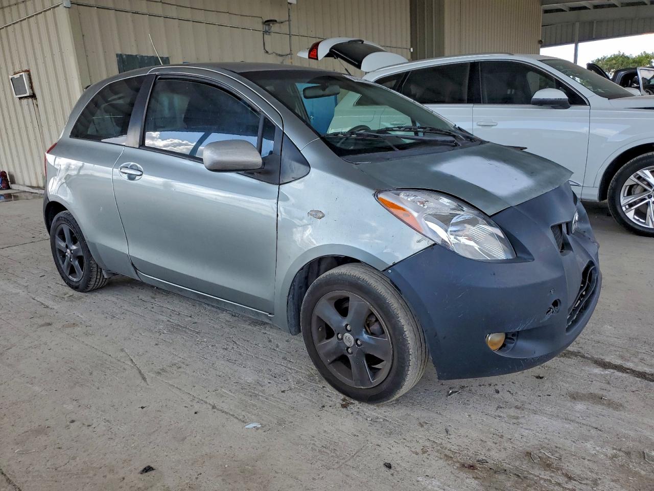 2008 TOYOTA YARIS photo 4