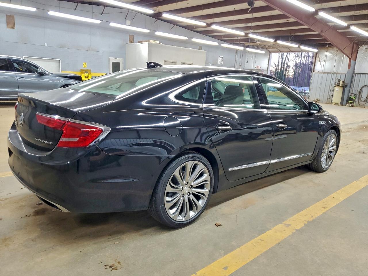 2017 BUICK LACROSSE ESSENCE photo 3