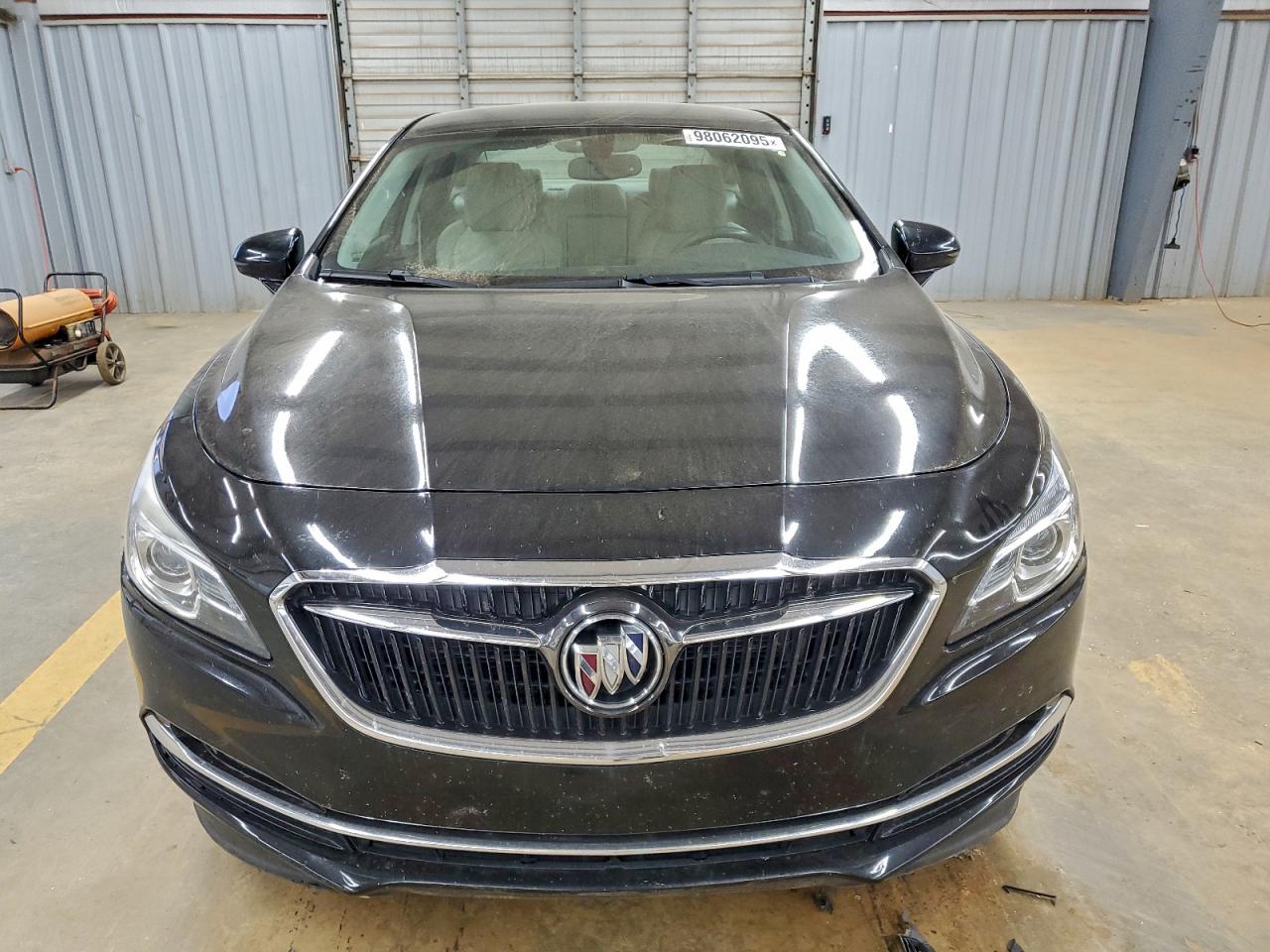 2017 BUICK LACROSSE ESSENCE photo 5