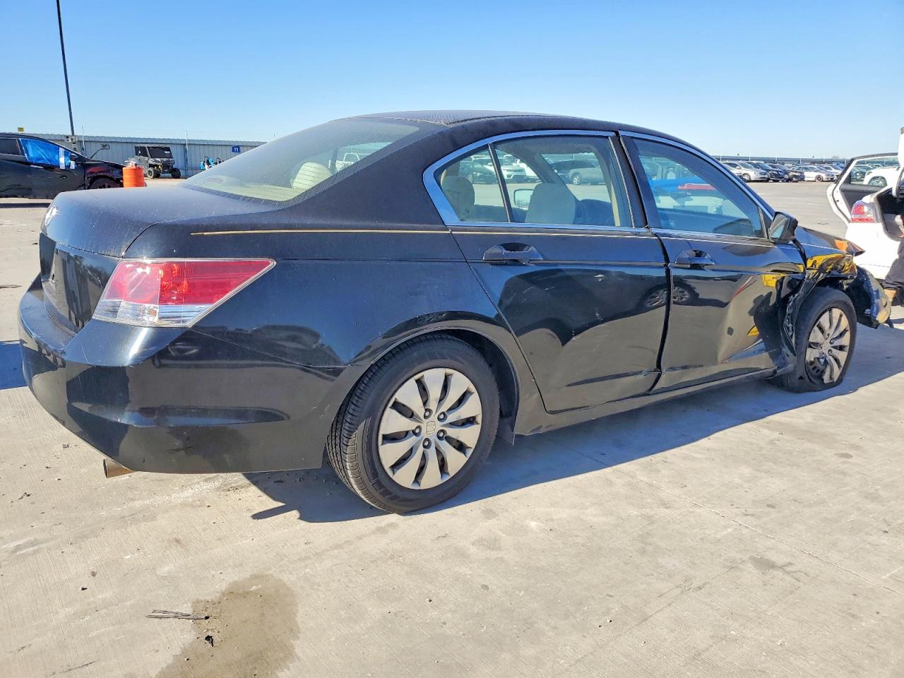 2010 HONDA ACCORD LX photo 3