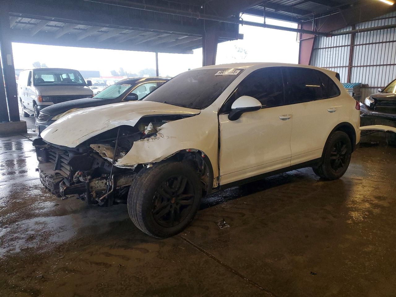2016 PORSCHE CAYENNE