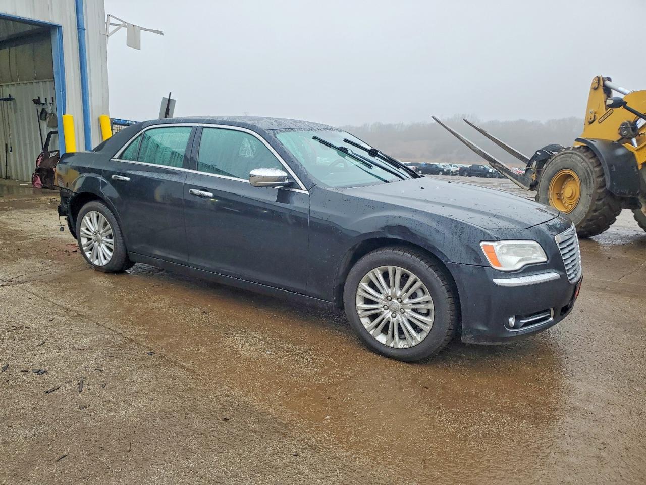 2013 CHRYSLER 300C photo 4