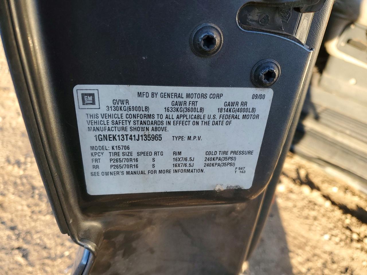 2001 CHEVROLET TAHOE K1500 photo 13
