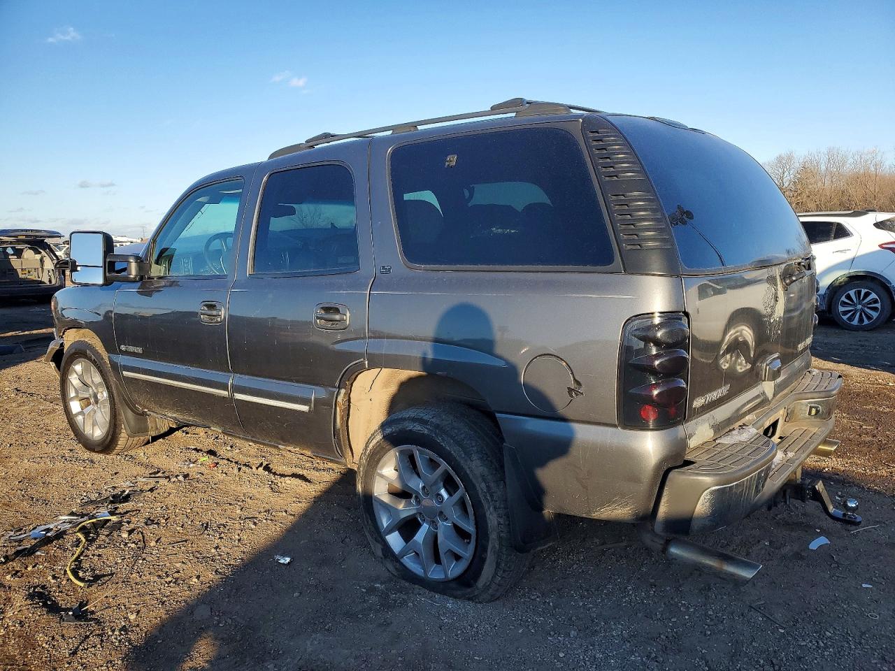 2001 CHEVROLET TAHOE K1500 photo 2