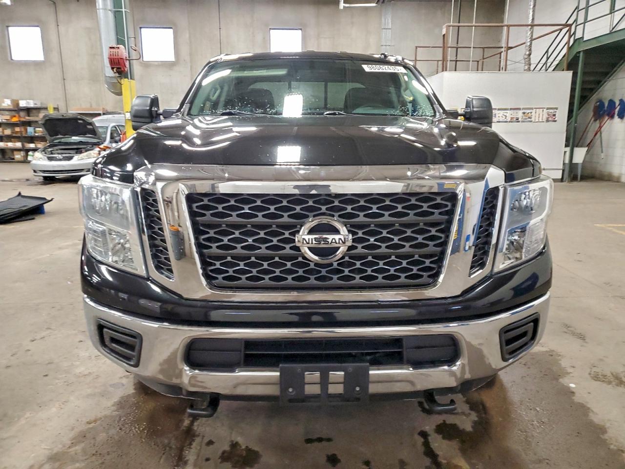 2017 NISSAN TITAN XD S photo 5
