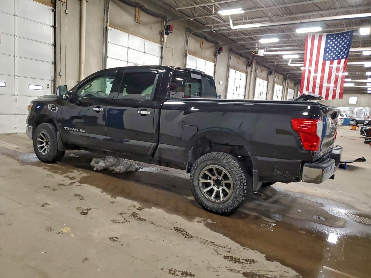 2017 NISSAN TITAN XD S photo 2