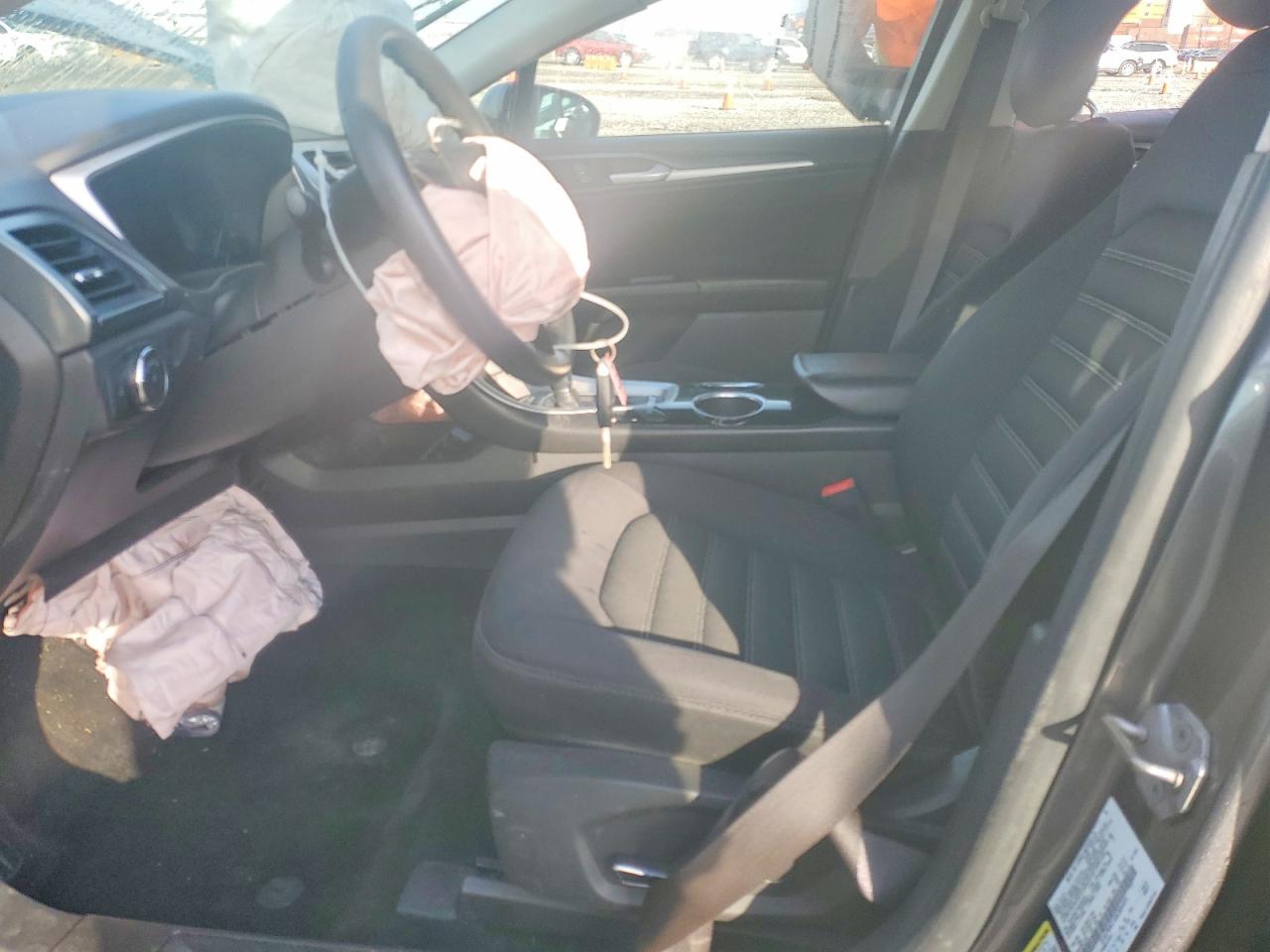 2013 FORD FUSION SE photo 7