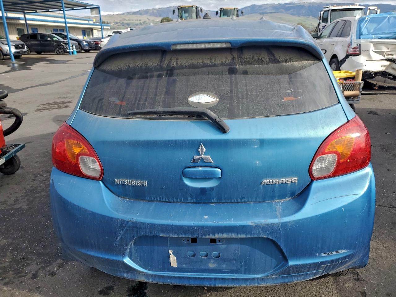 2015 MITSUBISHI MIRAGE DE photo 6