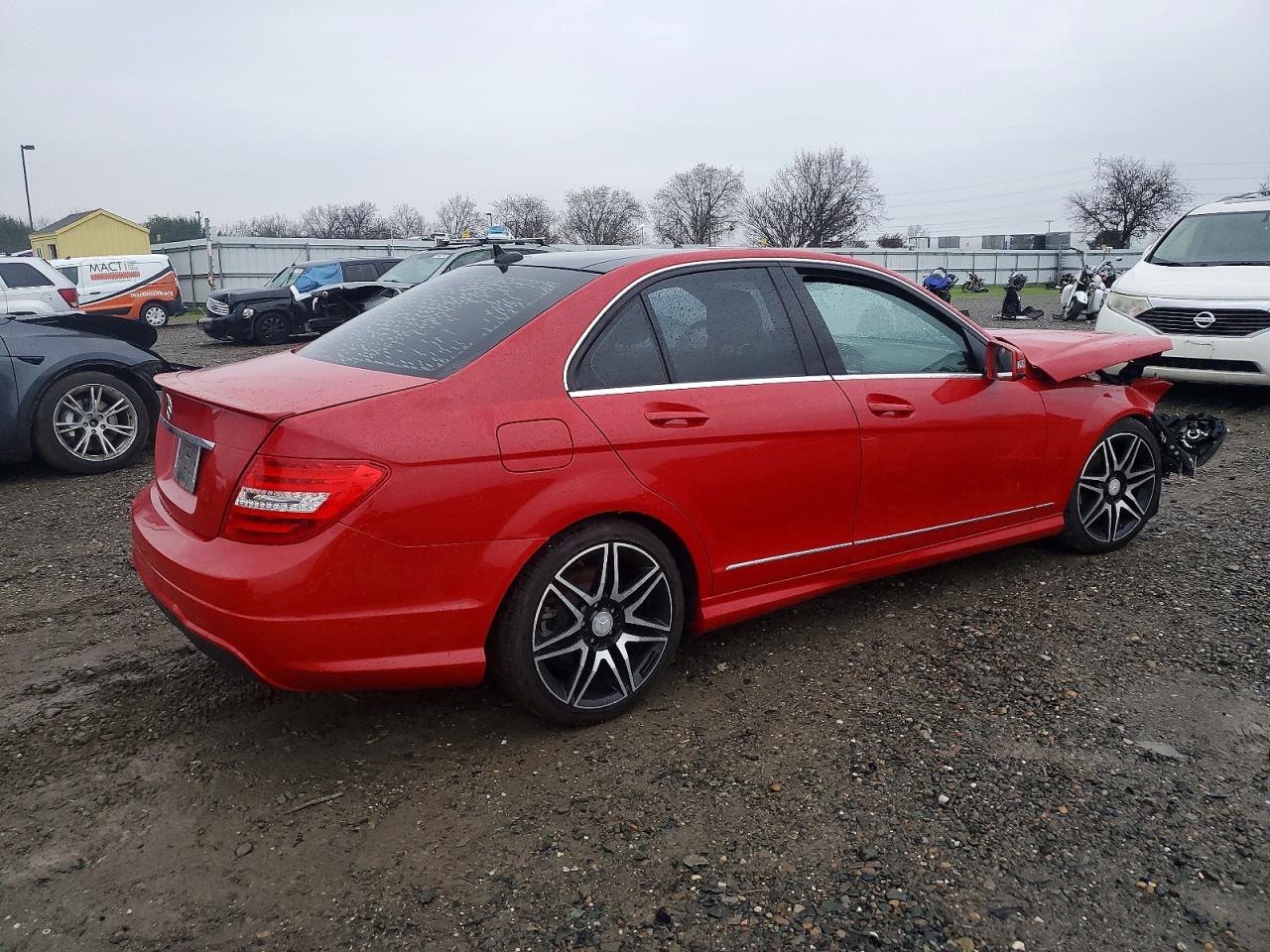 2013 MERCEDES-BENZ C 250 photo 5