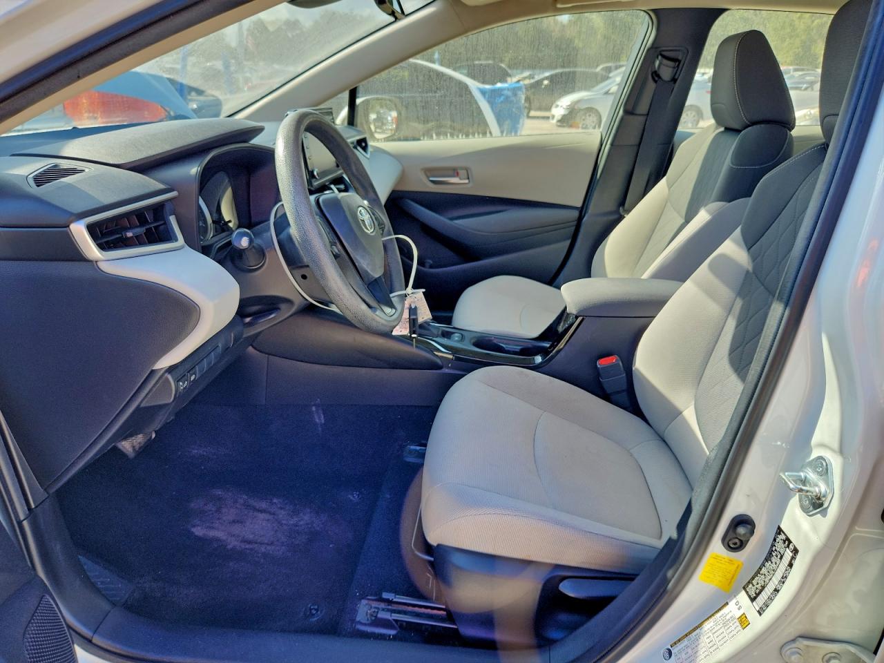 2020 TOYOTA COROLLA LE photo 7