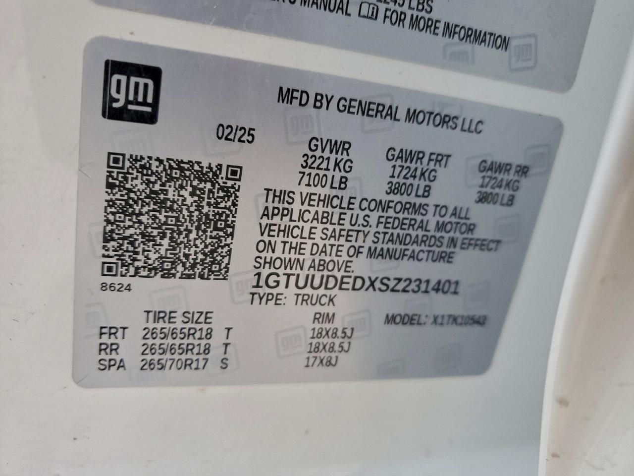 2025 GMC SIERRA K1500 SLT photo 12