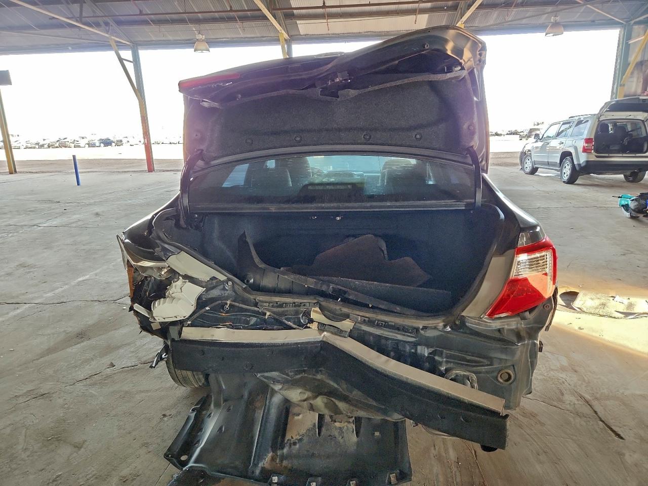 2014 TOYOTA CAMRY HYBRID photo 6