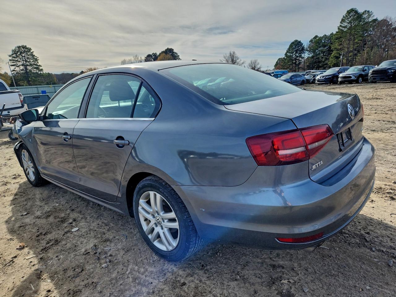 2017 VOLKSWAGEN JETTA S photo 2