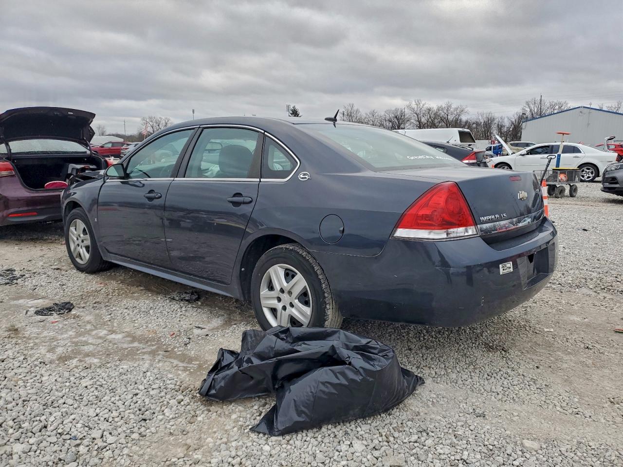 2009 CHEVROLET IMPALA LS photo 2