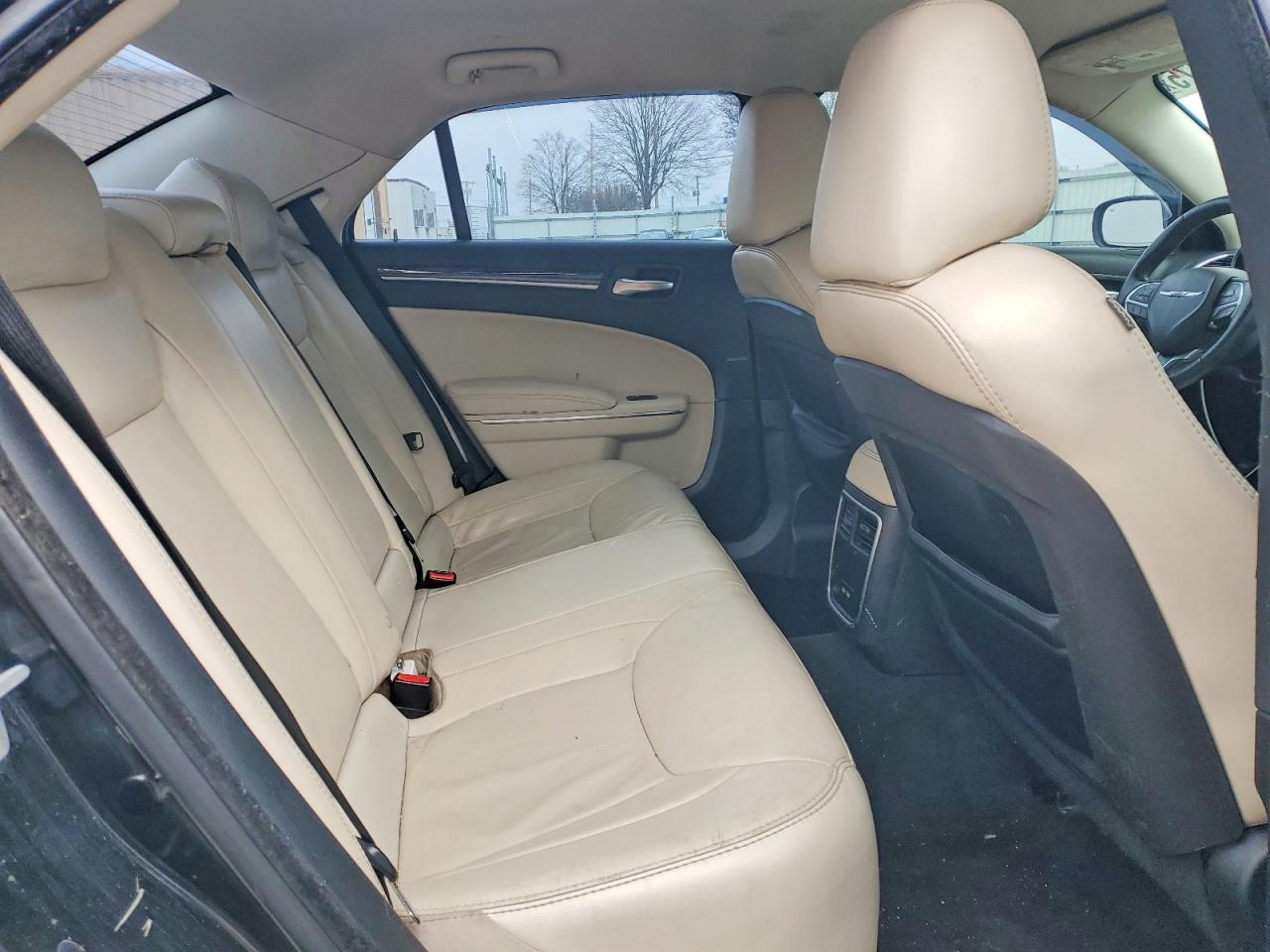 2015 CHRYSLER 300 LIMITED photo 19