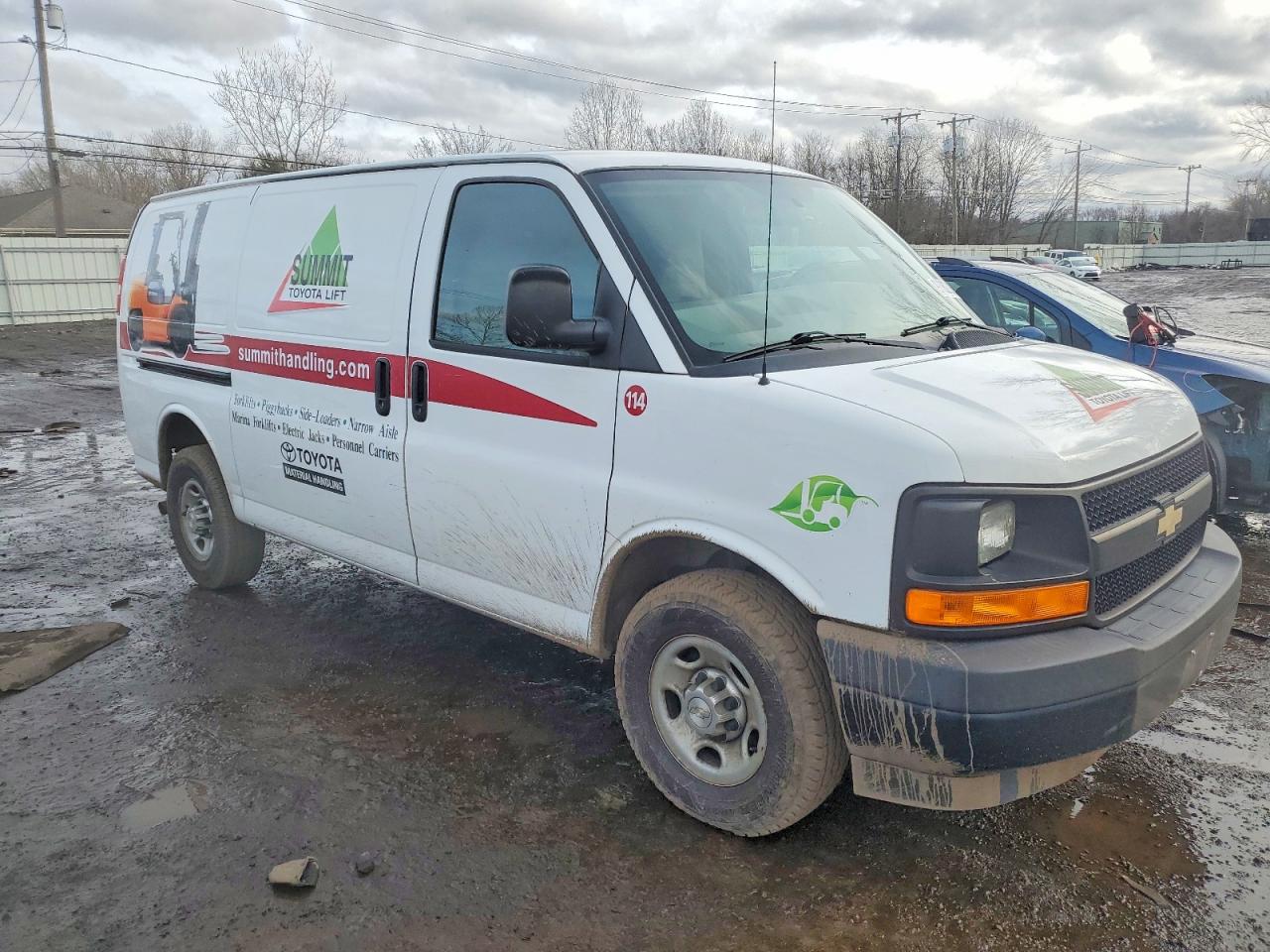 2017 CHEVROLET EXPRESS G3500 photo 4