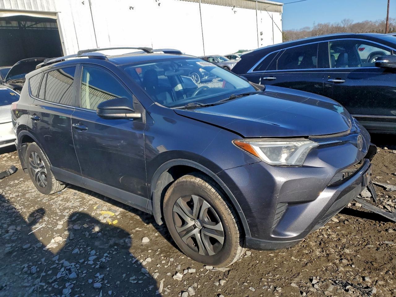 2016 TOYOTA RAV4 LE photo 4
