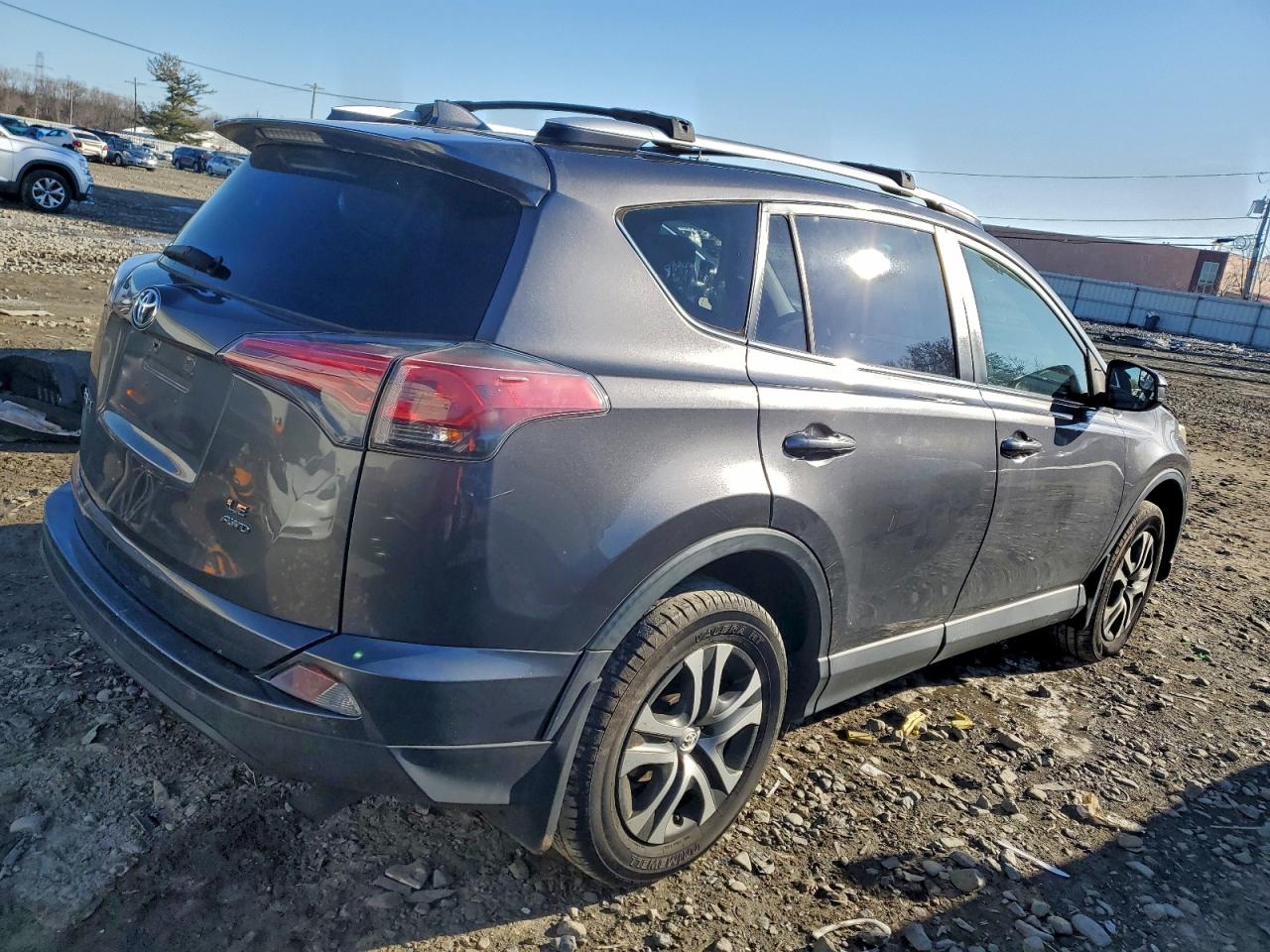 2016 TOYOTA RAV4 LE photo 3