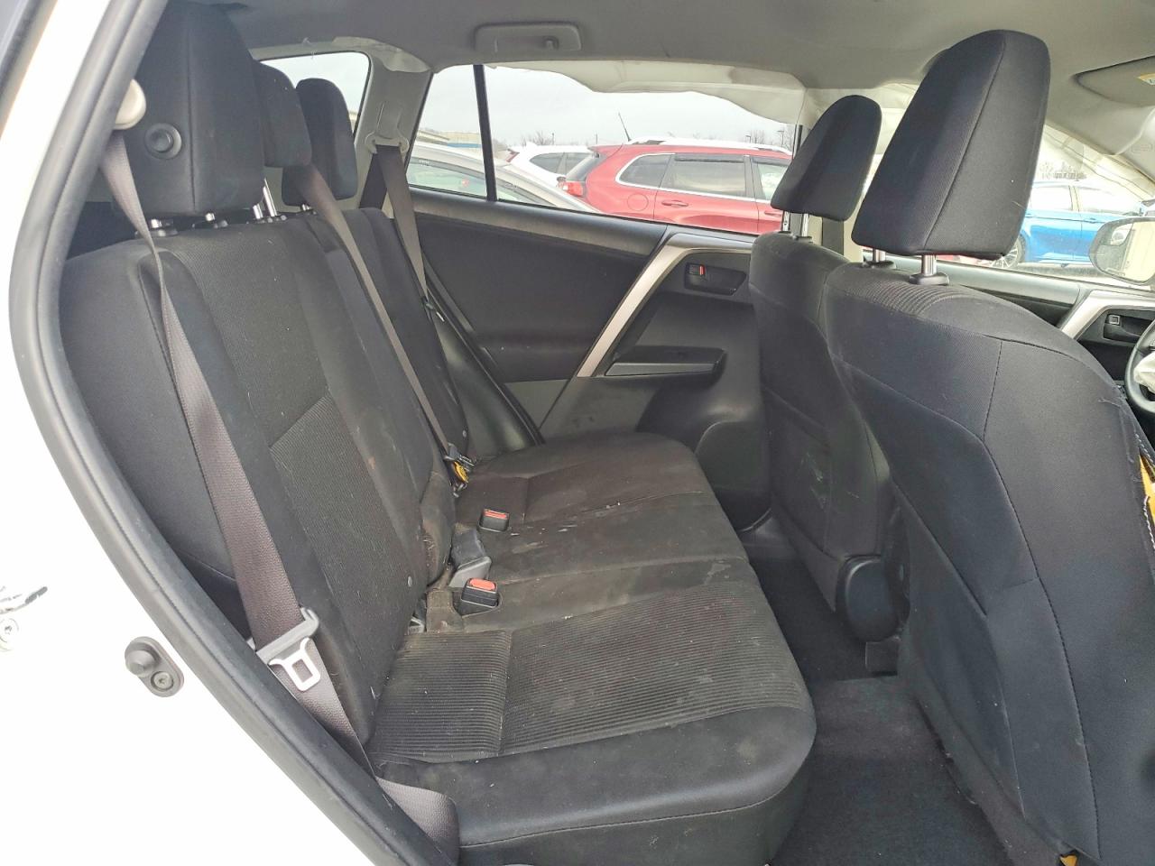 2018 TOYOTA RAV4 LE photo 11