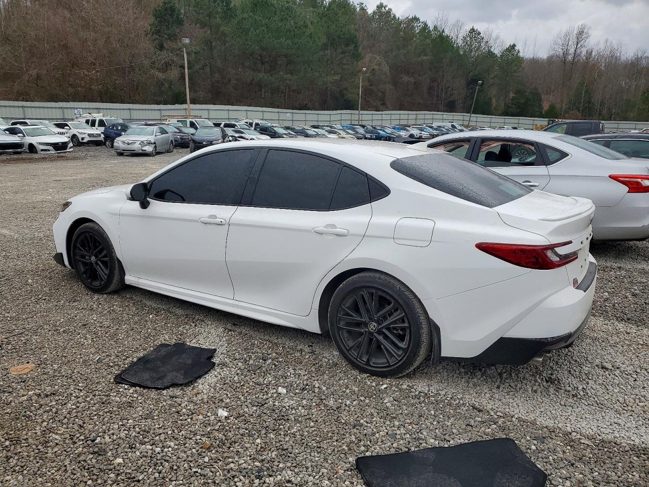 2025 TOYOTA CAMRY XSE photo 2