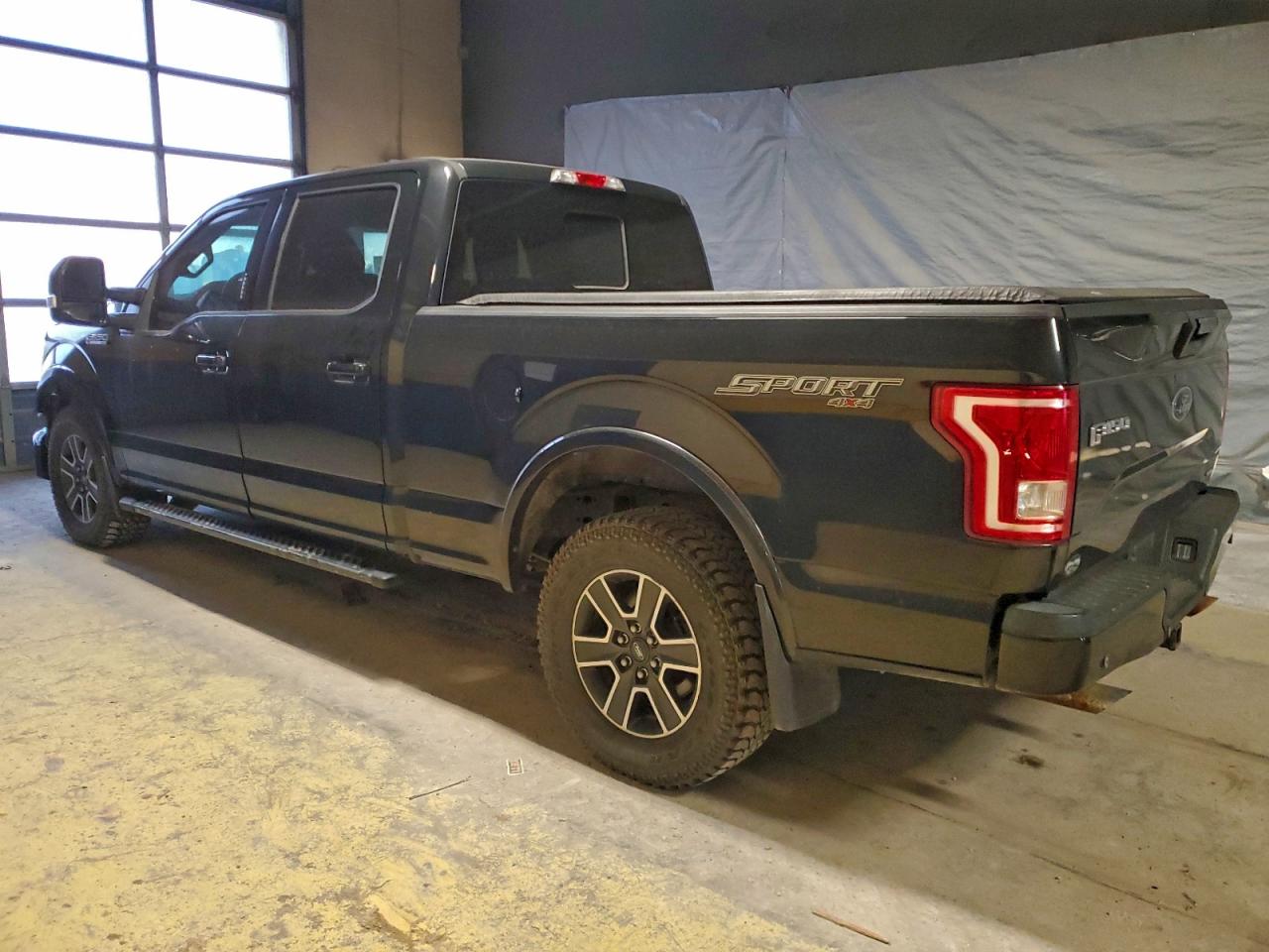 2015 FORD F150 SUPERCREW photo 2